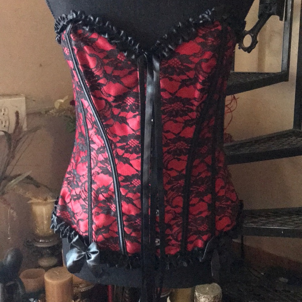 NWOT Sexy Red Black Lace Corset Bustier Intimates Lingerie Large/XL
